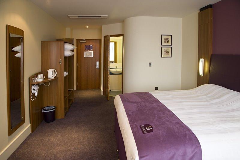 Premier Inn Bournemouth Central Exterior foto
